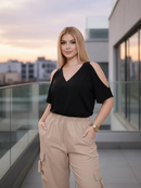 Blusa Estampada Decote V - Preta