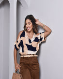 Blusa Estampada - Decote em V - Bege e Azul Marinho