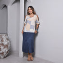 Blusa Estampada – Decote em V Bege e Azul
