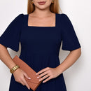 Vestido Midi Feminino Azul Marinho – Elegância, Versatilidade e Conforto