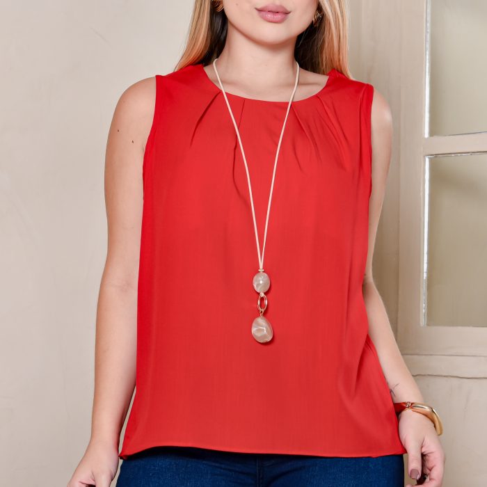 regata lisa com colar vermelha regata lisa com colar vermelha