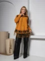 blusa poncho de tricô bege