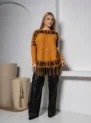 blusa poncho de tricô bege