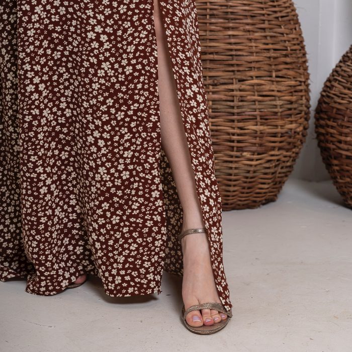 vestido longo com recortes laterais – estampa marrom floral vestido longo com recortes laterais – estampa marrom floral