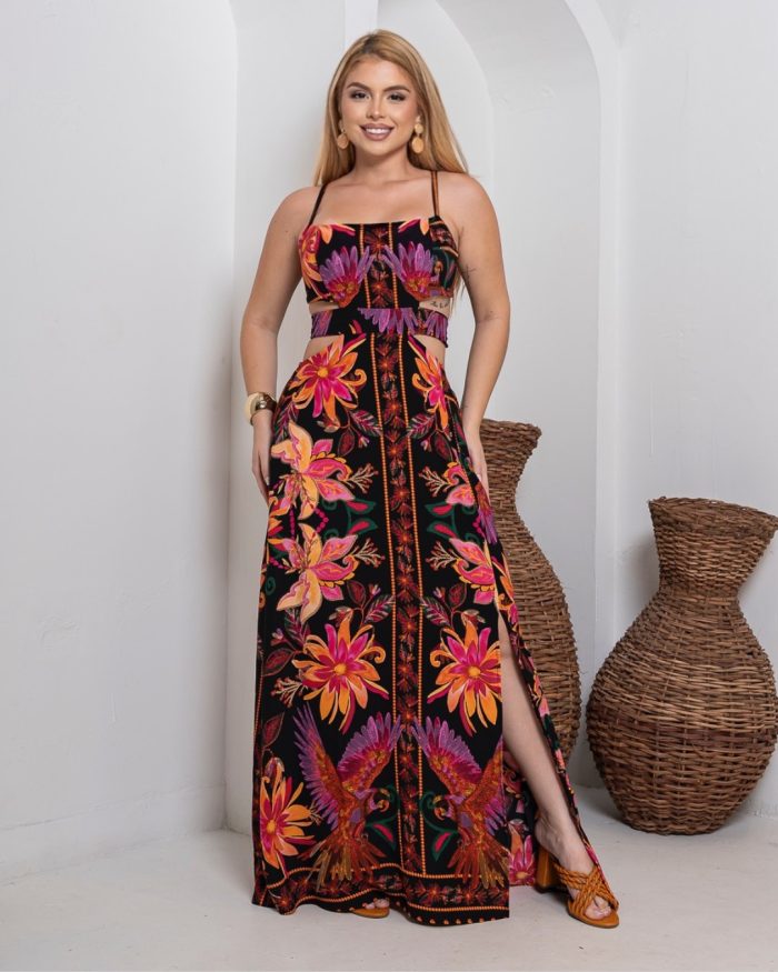 vestido longo com recortes laterais e bojo – estampa floral tropical