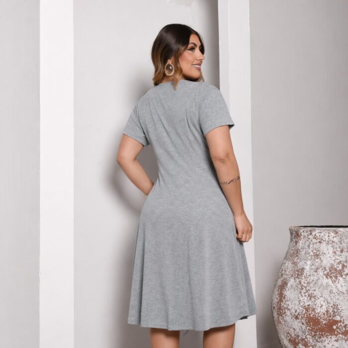 vestido feminino midi com manguinhas casual preto vestido feminino midi com manguinhas casual preto